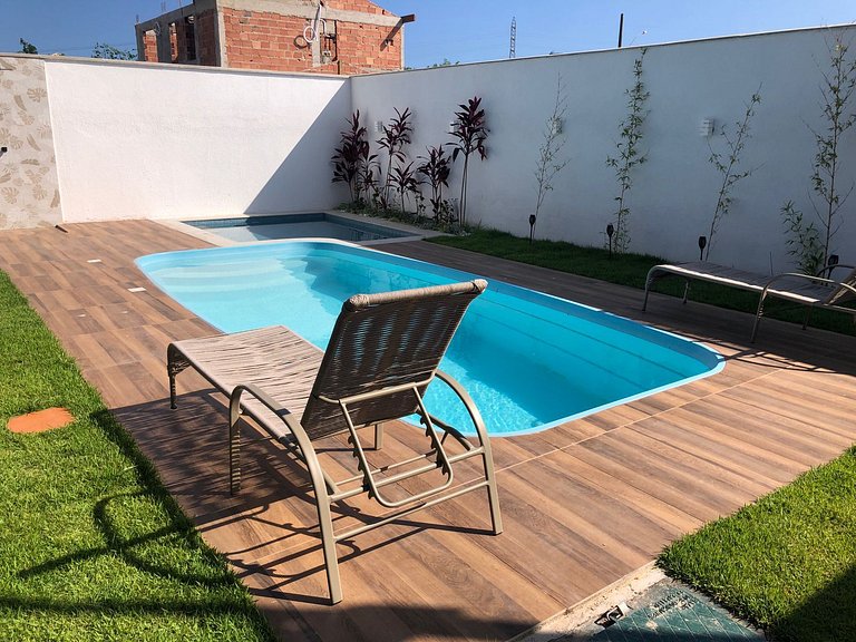 WB03 Linda casa con piscina área gourmet privativa!